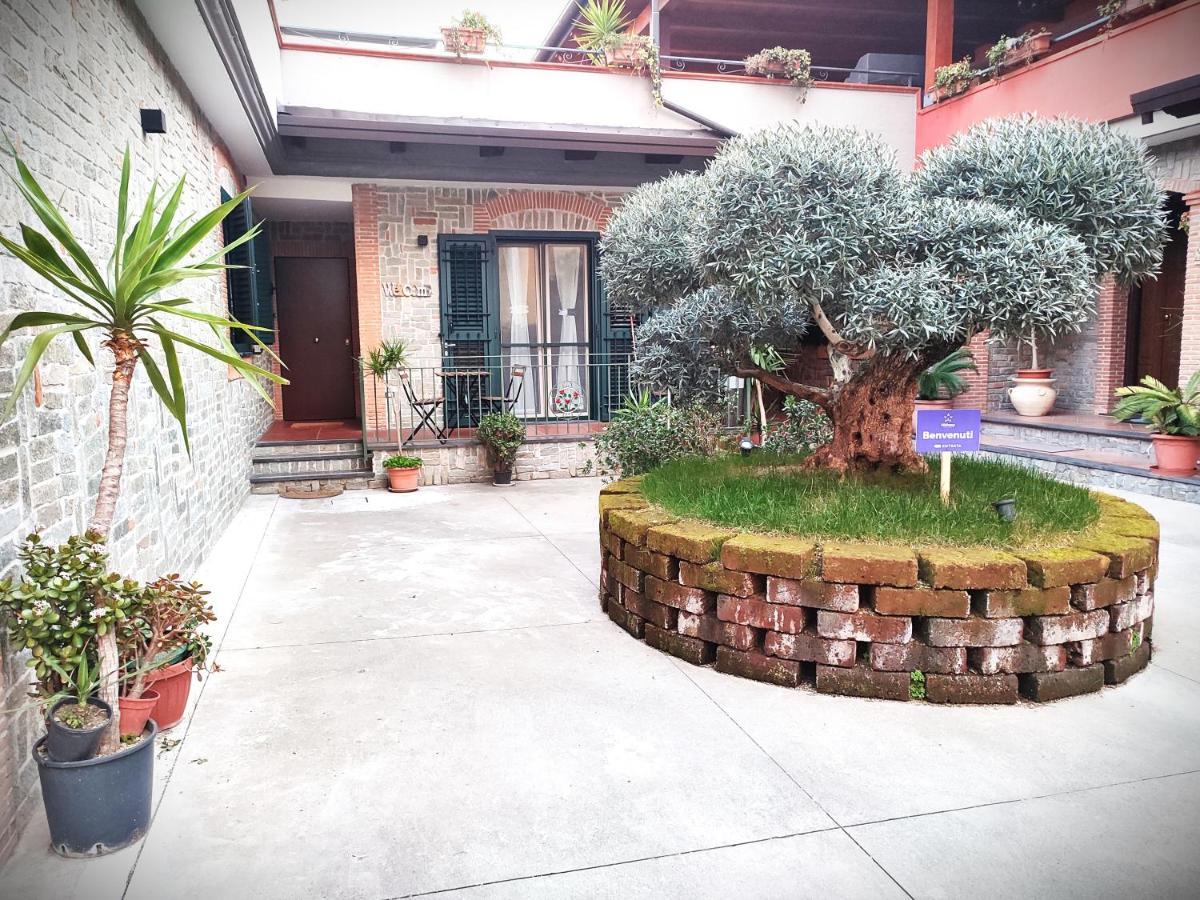 Midway House Italy Apartment Sant'Egidio del Monte Albino Exterior foto